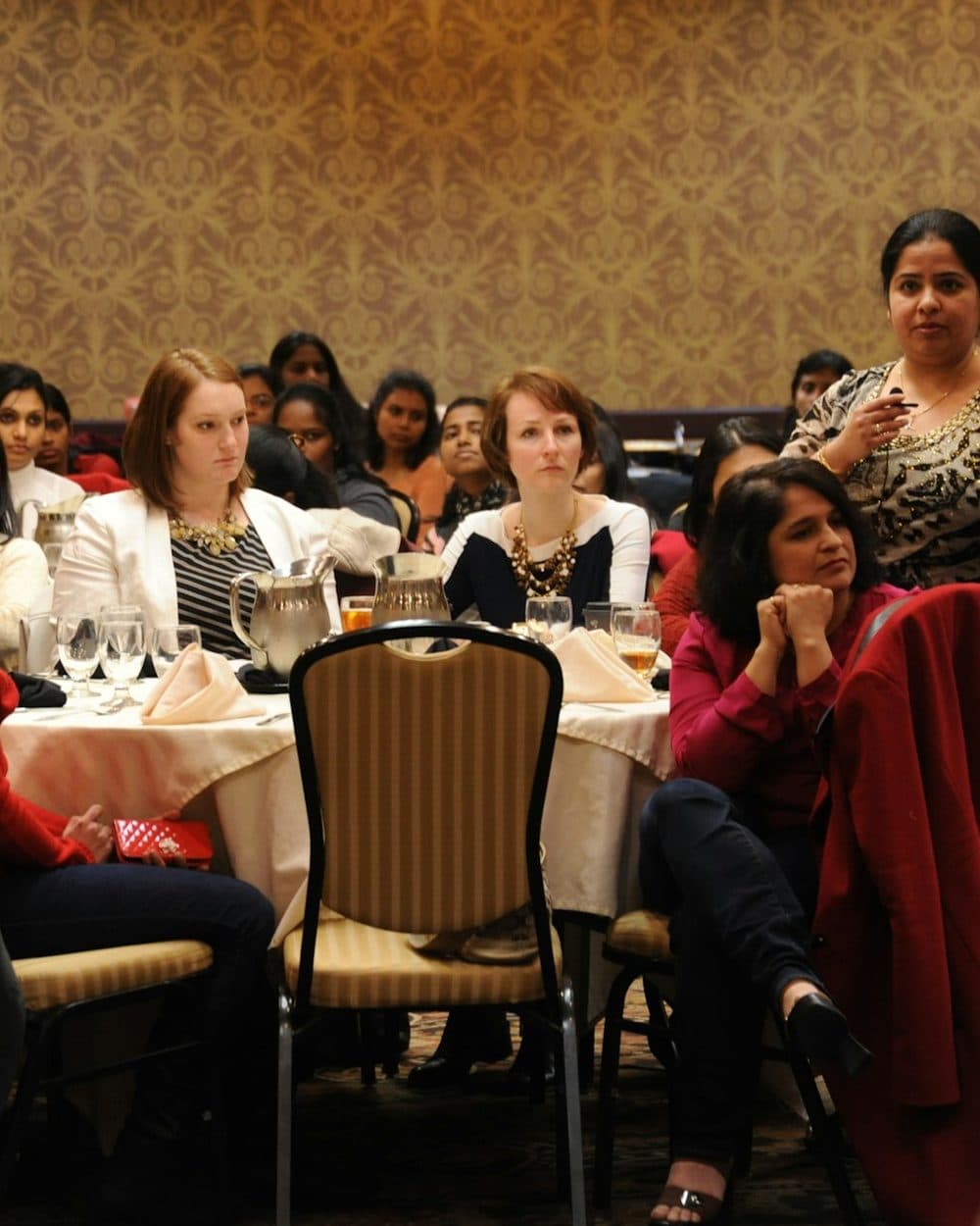 An Agents Clan community gathering in full room